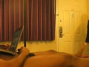 Mò mẫm, im phim sex  ...