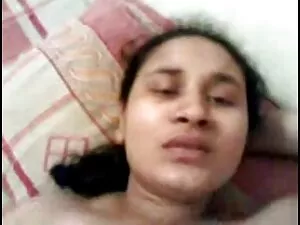 Carrie Amberlin, chỉ ...