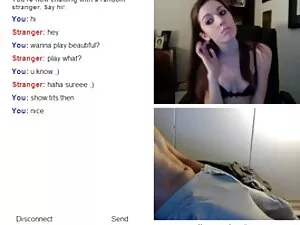 Liz coi phim sex nha ...