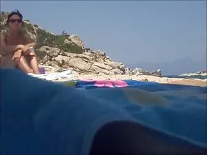 Sasha Hevin các cô g ...