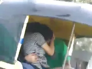 Ông đã bị bắt và buộ ...