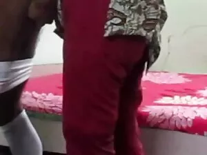 Christy đen là một c ...